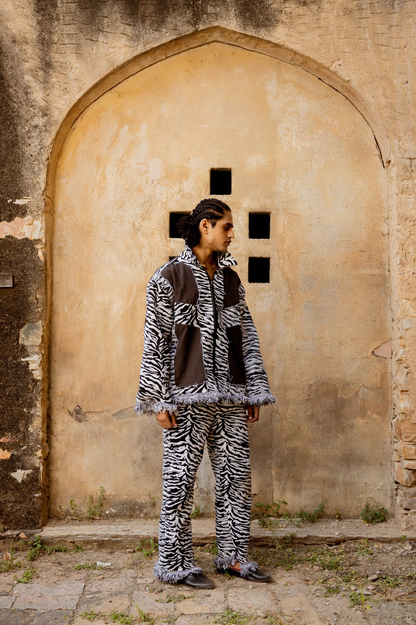 STRIPED EQUINE HANDWOVEN - JACKET