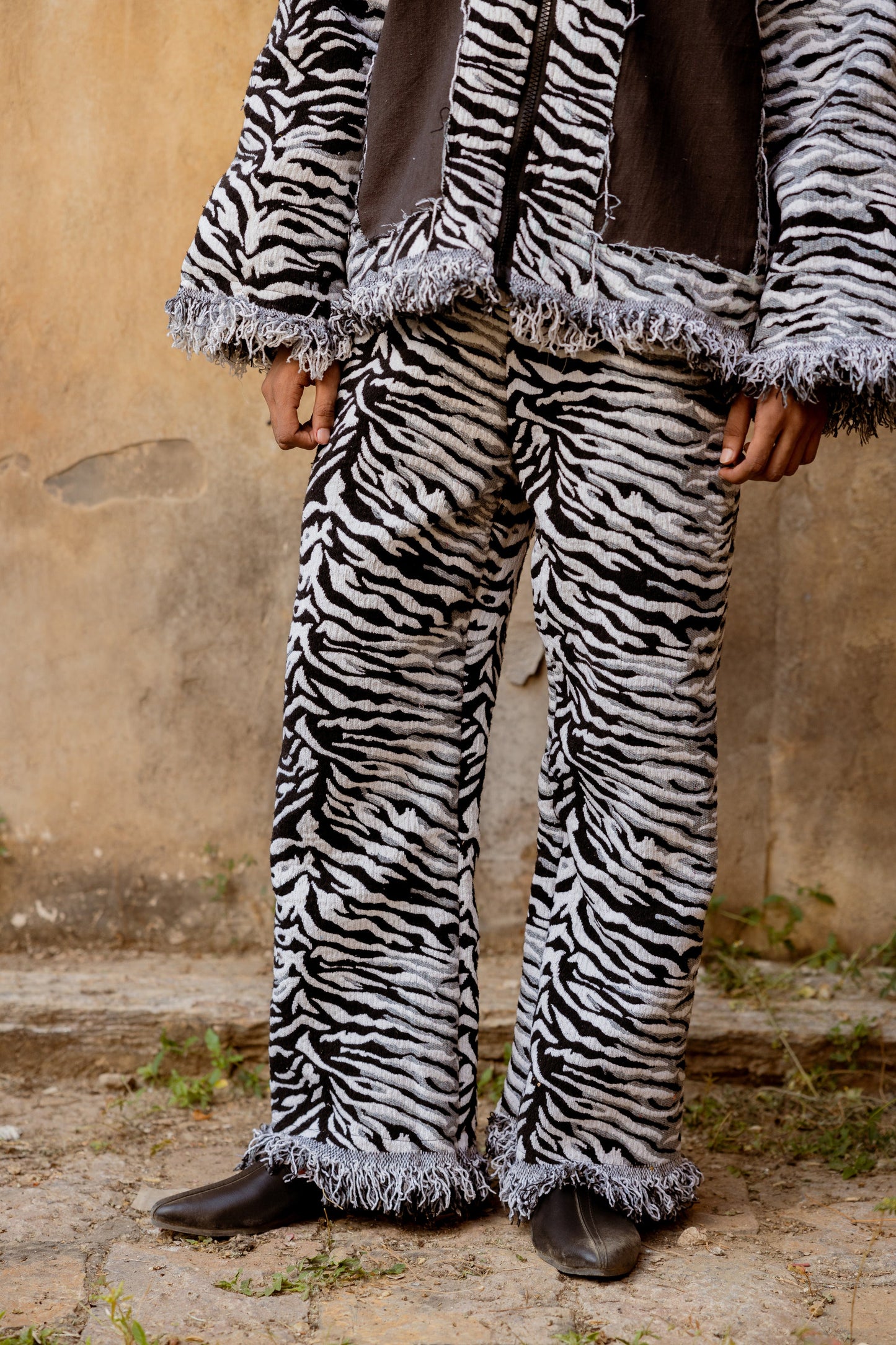 STRIPED EQUINE HANDWOVEN - PANTS