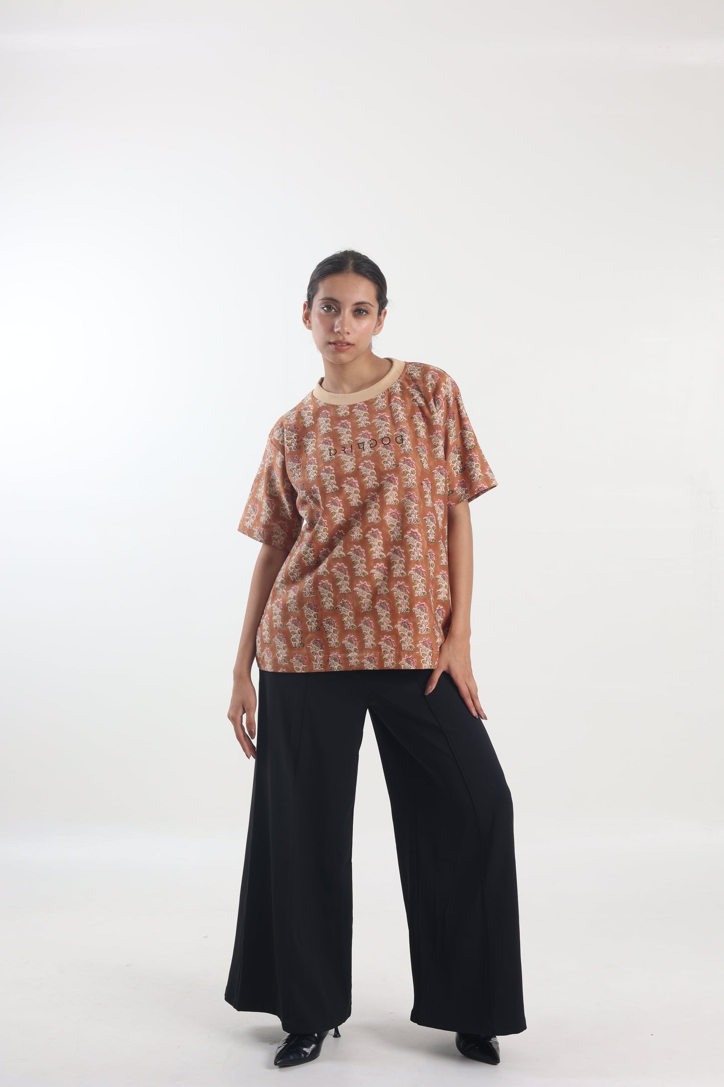KHAKI BLOCK PRINTED - Tshirt